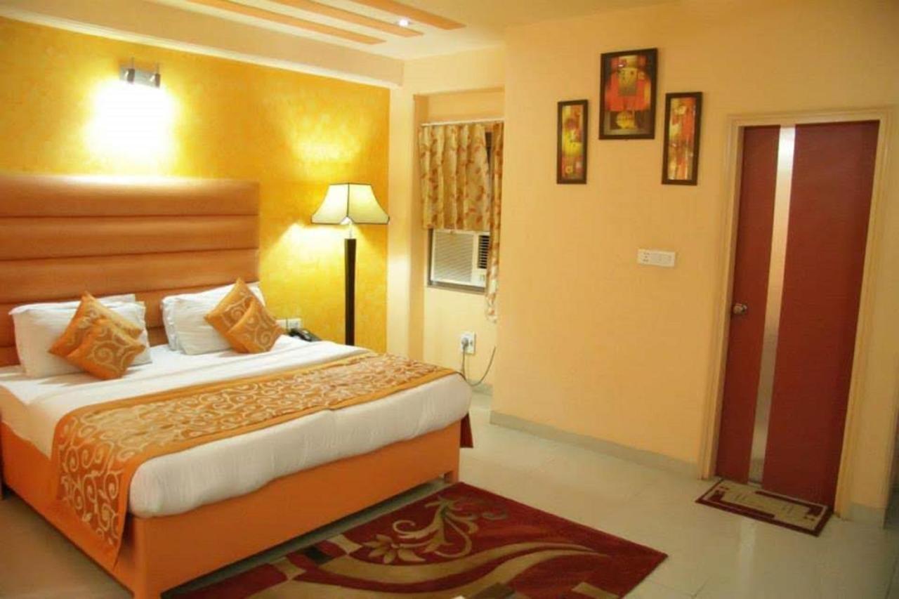 Hotel Classic Paradise Új-Delhi Kültér fotó