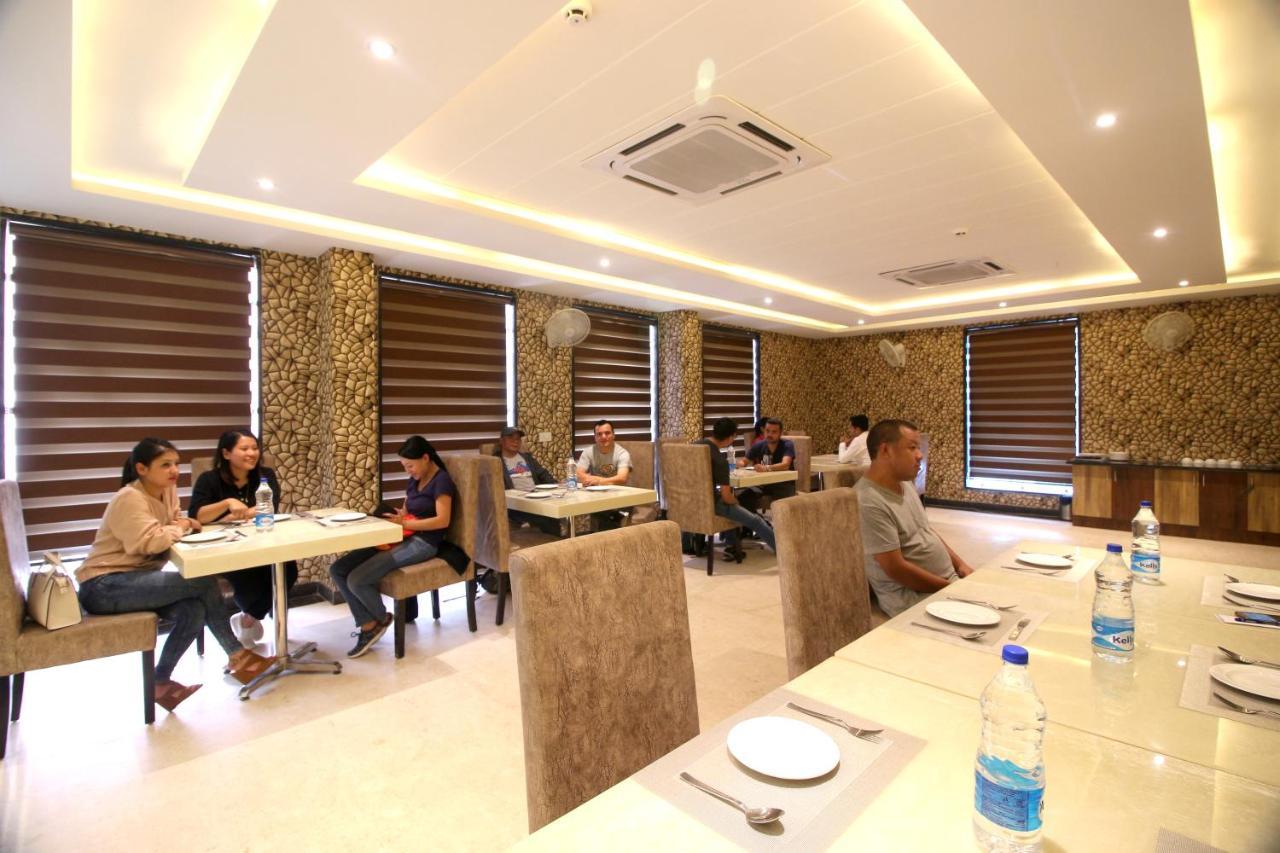 Hotel Classic Paradise Új-Delhi Kültér fotó