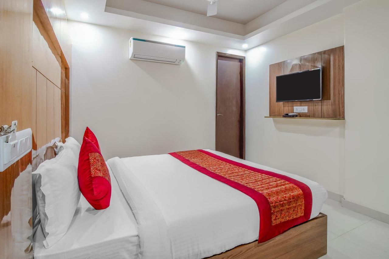 Hotel Classic Paradise Új-Delhi Kültér fotó